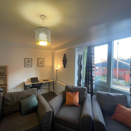 Business & Leisure City Centre 2 Bed En-Suite Apartment With Free Parking And Netflix Ковентри Экстерьер фото
