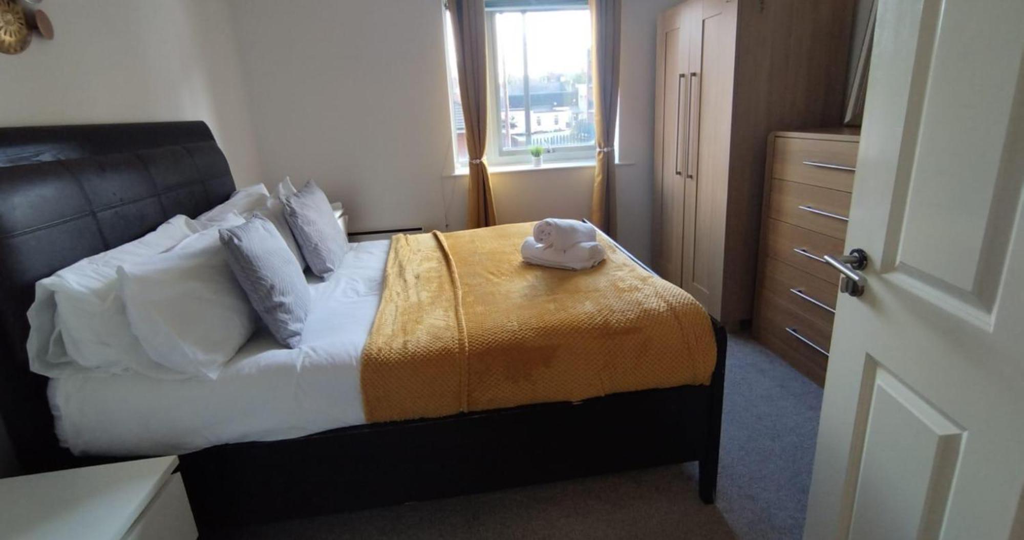 Business & Leisure City Centre 2 Bed En-Suite Apartment With Free Parking And Netflix Ковентри Экстерьер фото