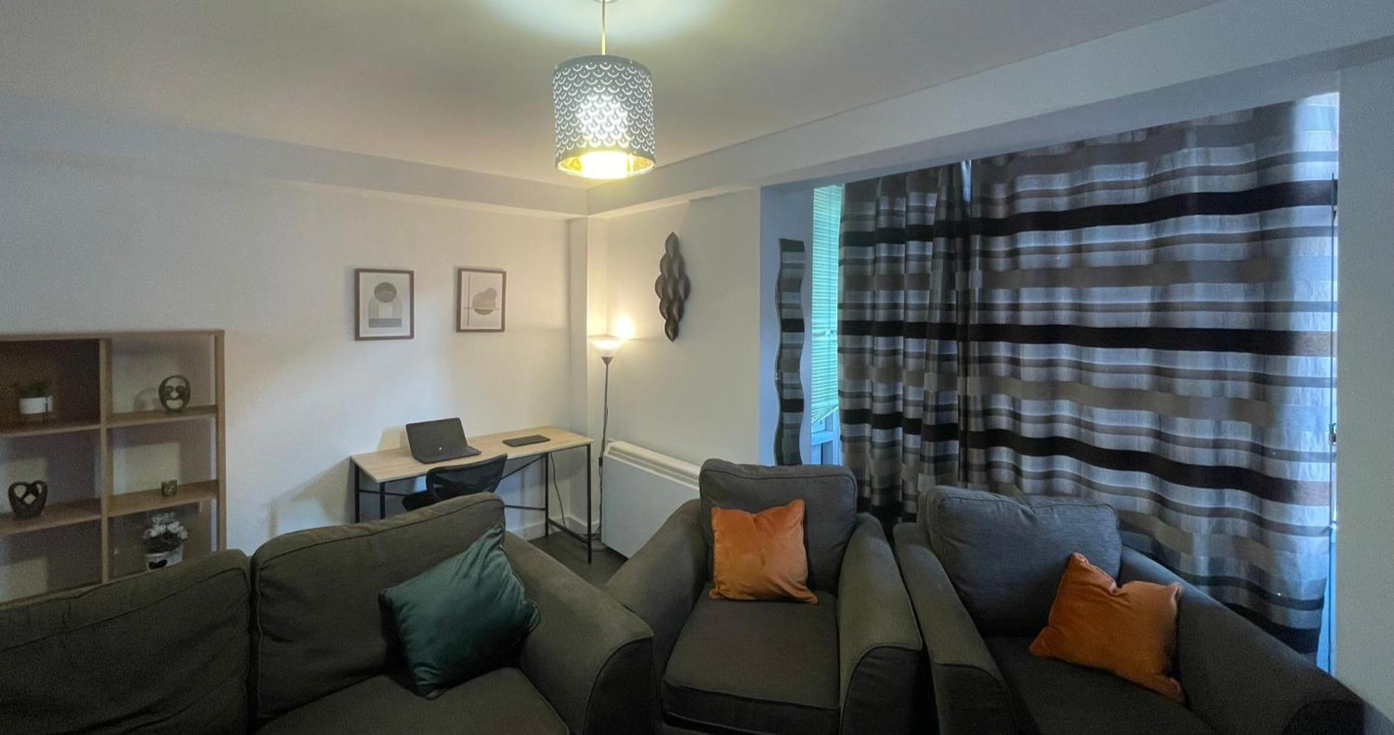 Business & Leisure City Centre 2 Bed En-Suite Apartment With Free Parking And Netflix Ковентри Экстерьер фото