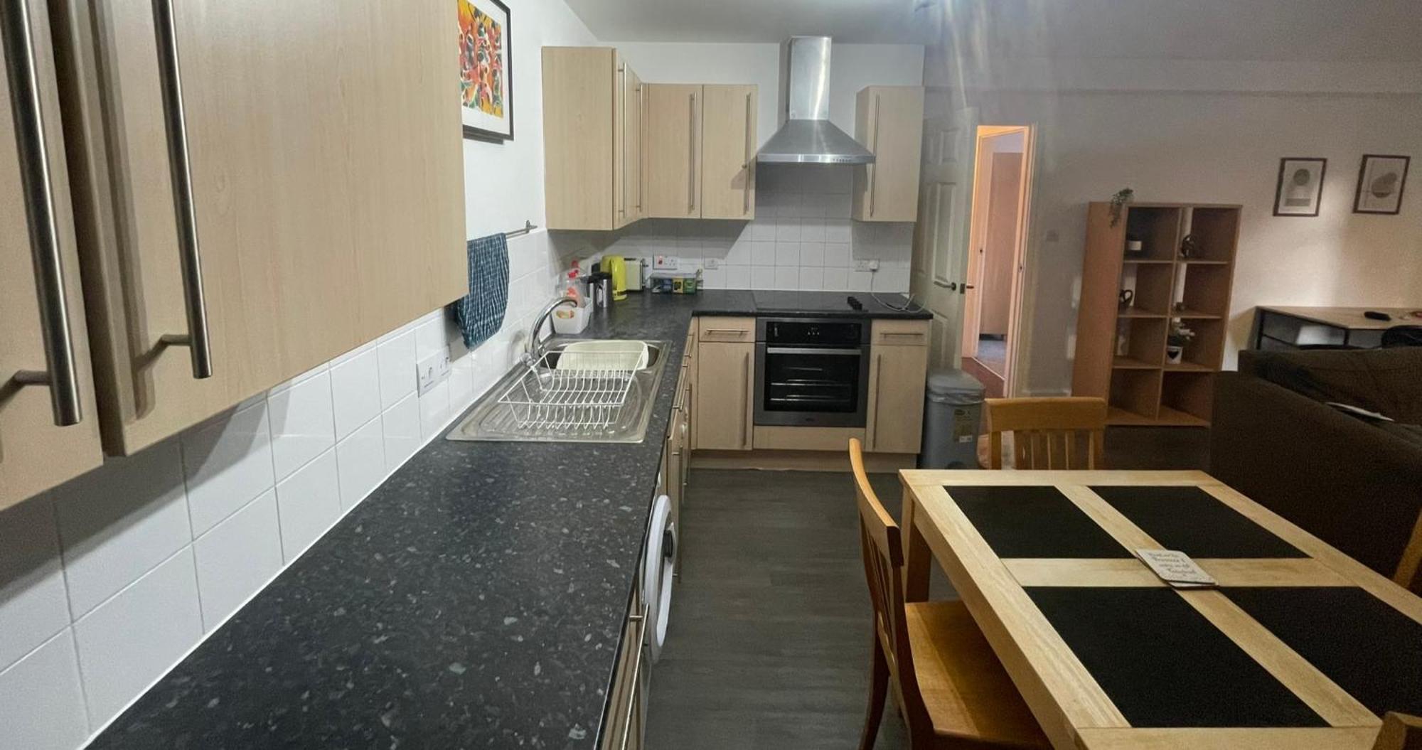 Business & Leisure City Centre 2 Bed En-Suite Apartment With Free Parking And Netflix Ковентри Экстерьер фото