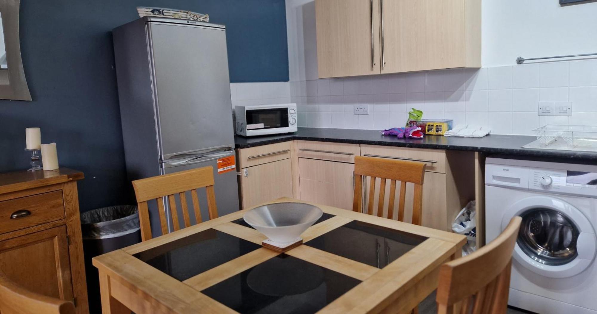 Business & Leisure City Centre 2 Bed En-Suite Apartment With Free Parking And Netflix Ковентри Экстерьер фото