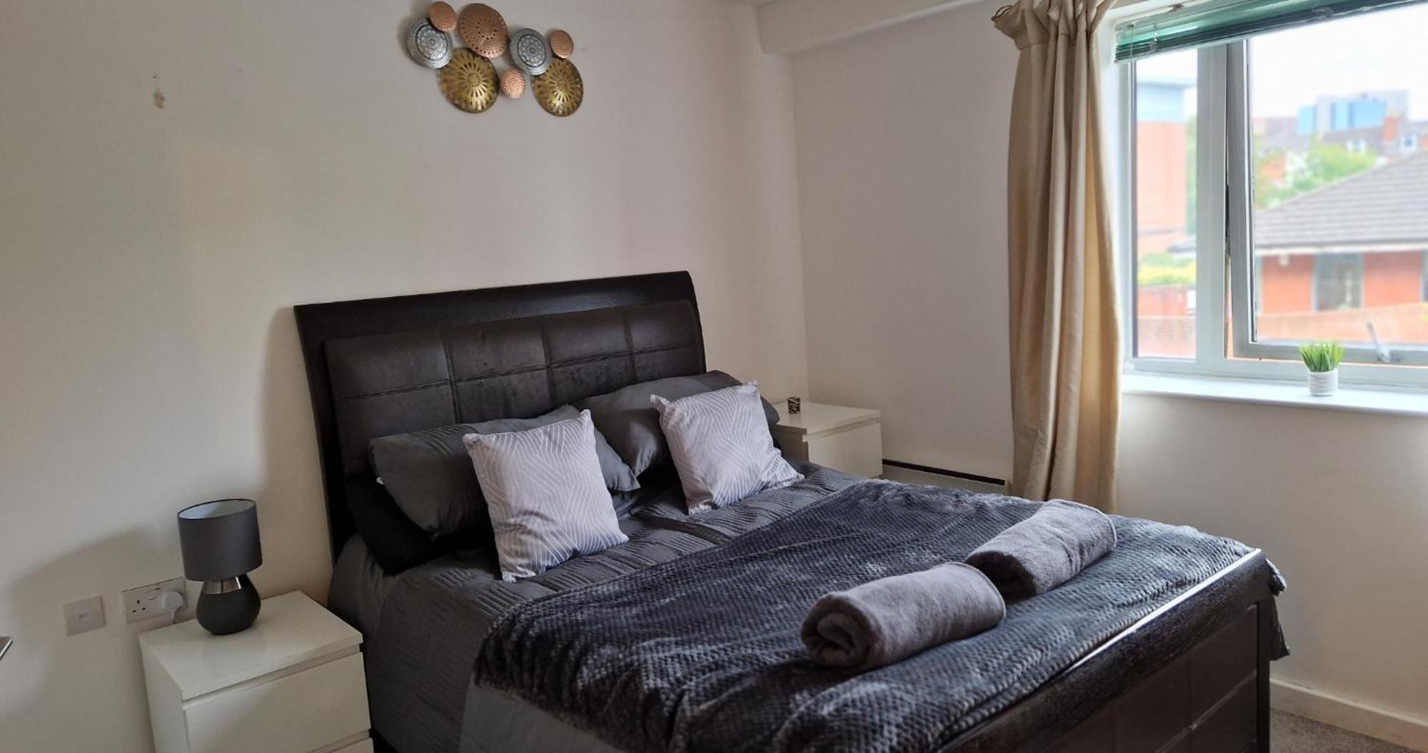 Business & Leisure City Centre 2 Bed En-Suite Apartment With Free Parking And Netflix Ковентри Экстерьер фото