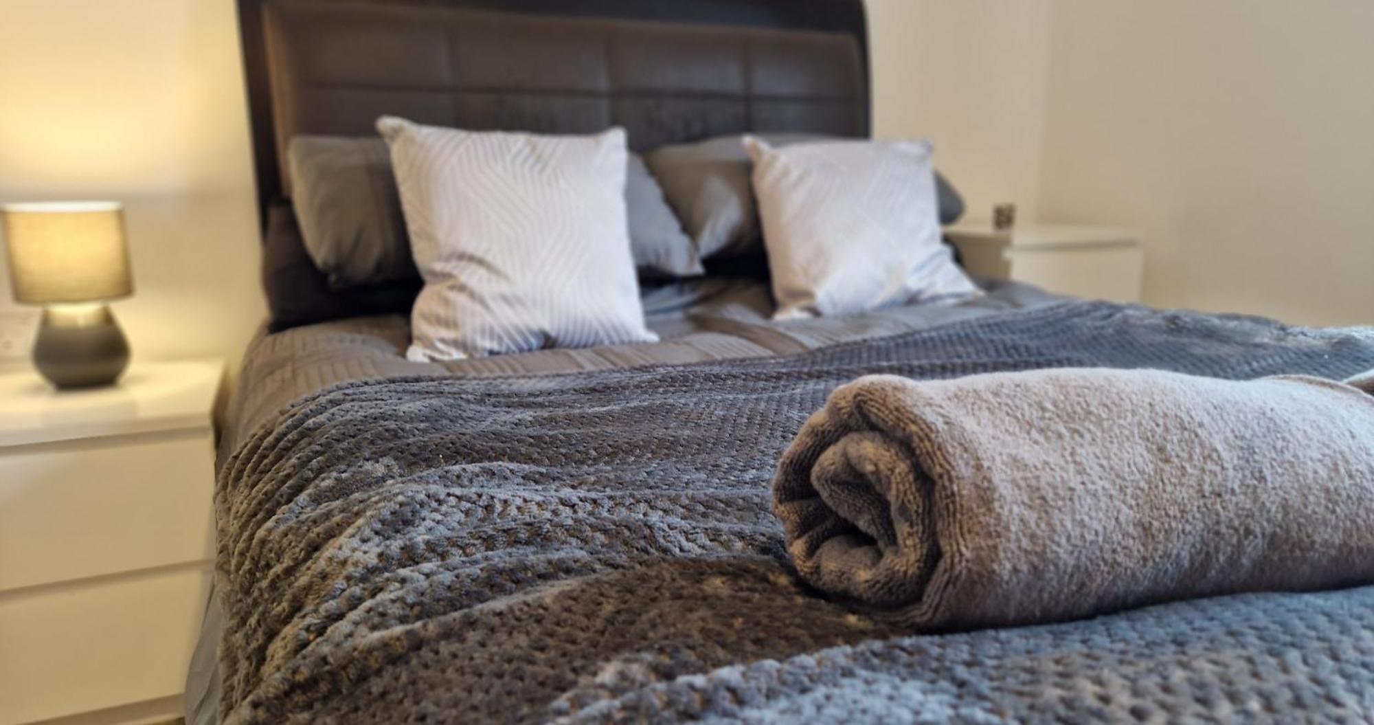 Business & Leisure City Centre 2 Bed En-Suite Apartment With Free Parking And Netflix Ковентри Экстерьер фото